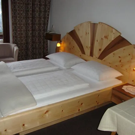 Pensionat Krönhof 3*
