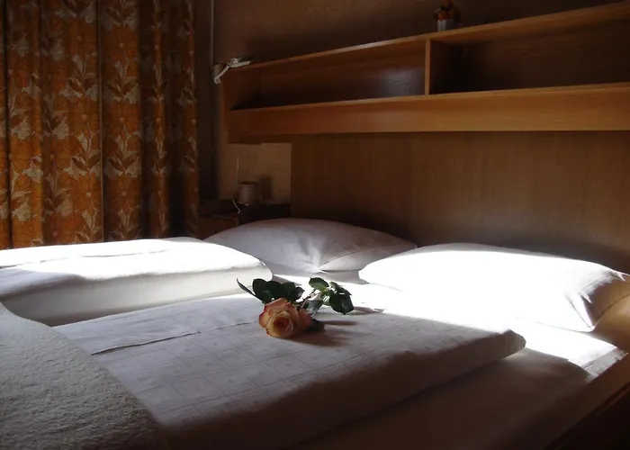 Kroenhof Guest house