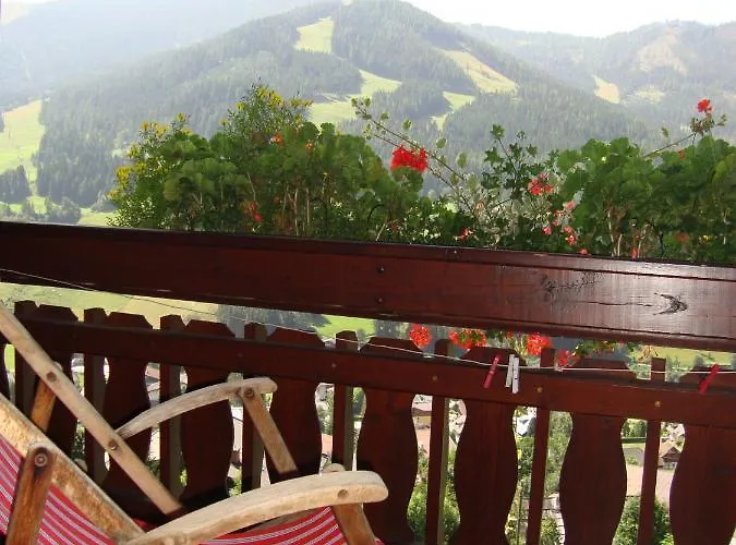 Kroenhof Guest house